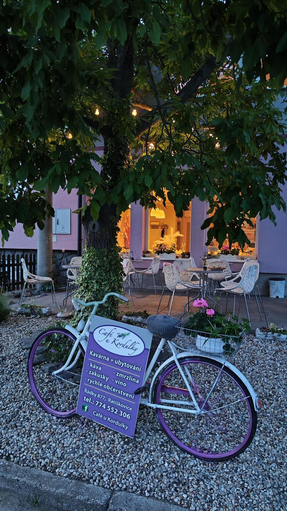 Apartman Cafe U Kordulky Ratiskovice Exteriör bild